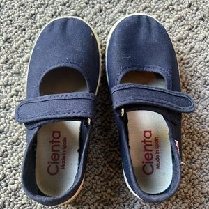 Cienta Mary Jane Sneakers Size 8 (Cienta size 25)